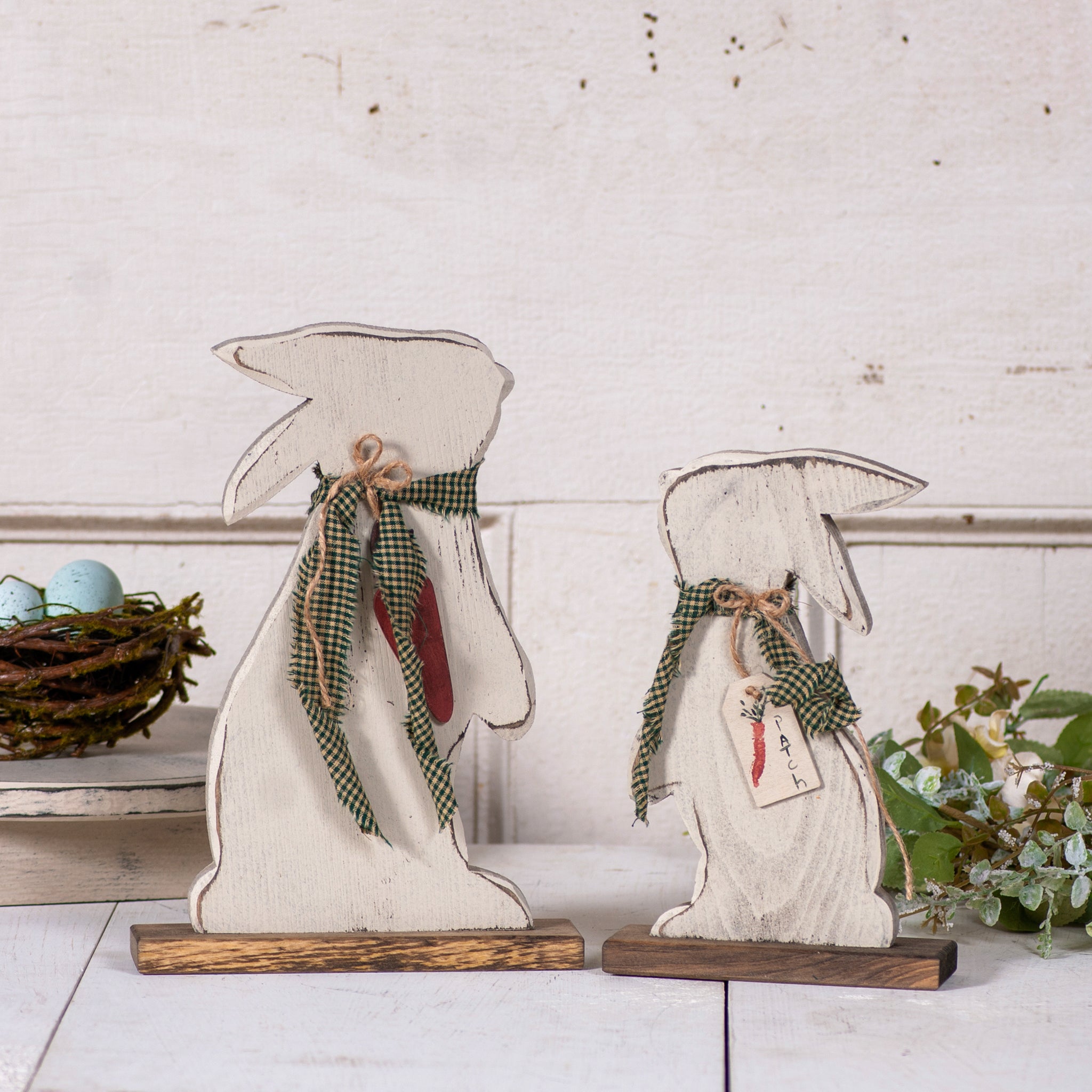 Standing Rabbit Decorations Standing Bunny with carrot, set of 2 – Irvin's Tinware